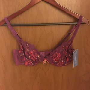Vera Wang Very Sexy Lace Bra
